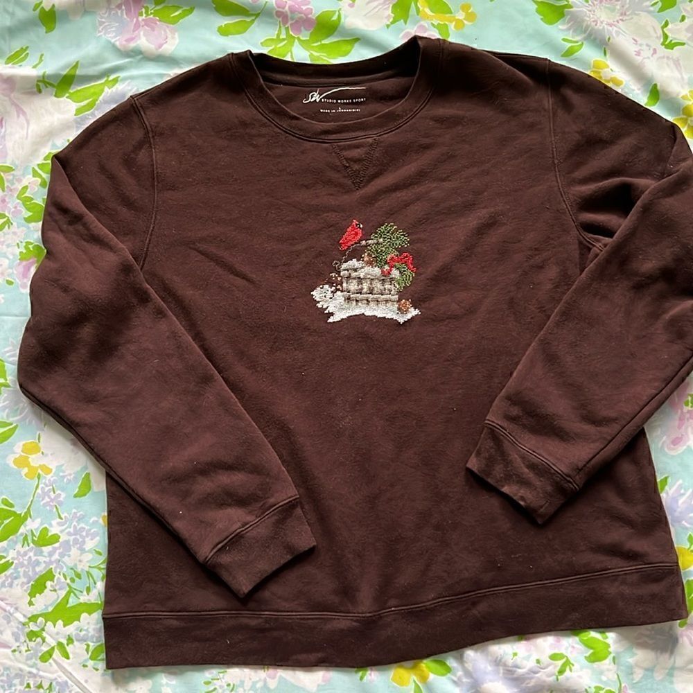 Cardinal Embroidered Needlepoint Sweatshirt - L